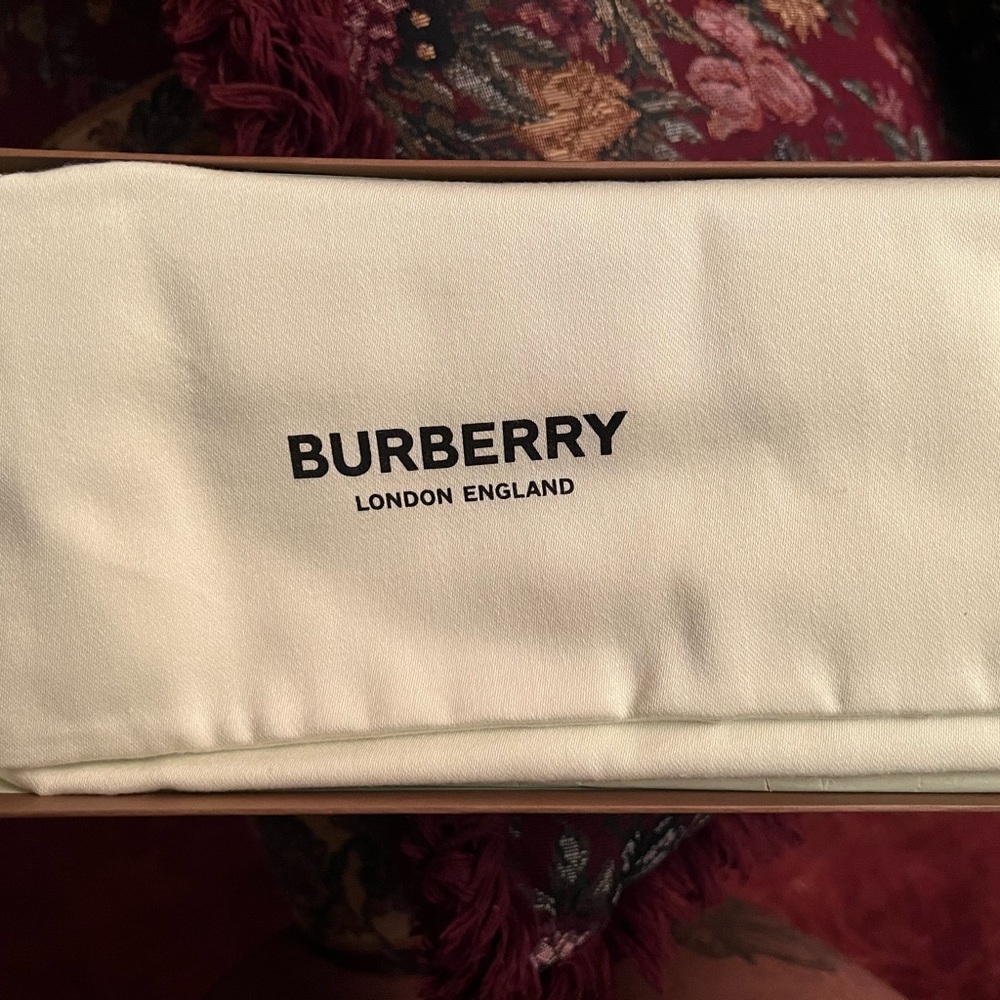Burberry Slides